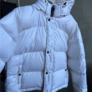 TNA The Super Puff in Bright White